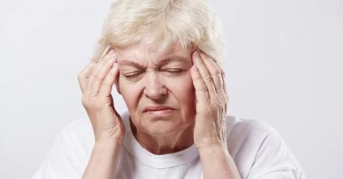 стала болеть голова и сердце кружиться голова