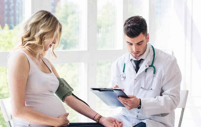 Как болит голова при низком давлении при беременности